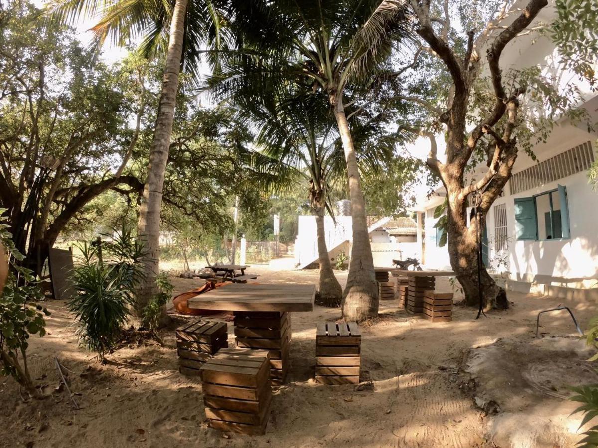 Hangover Hostels Аругам Экстерьер фото