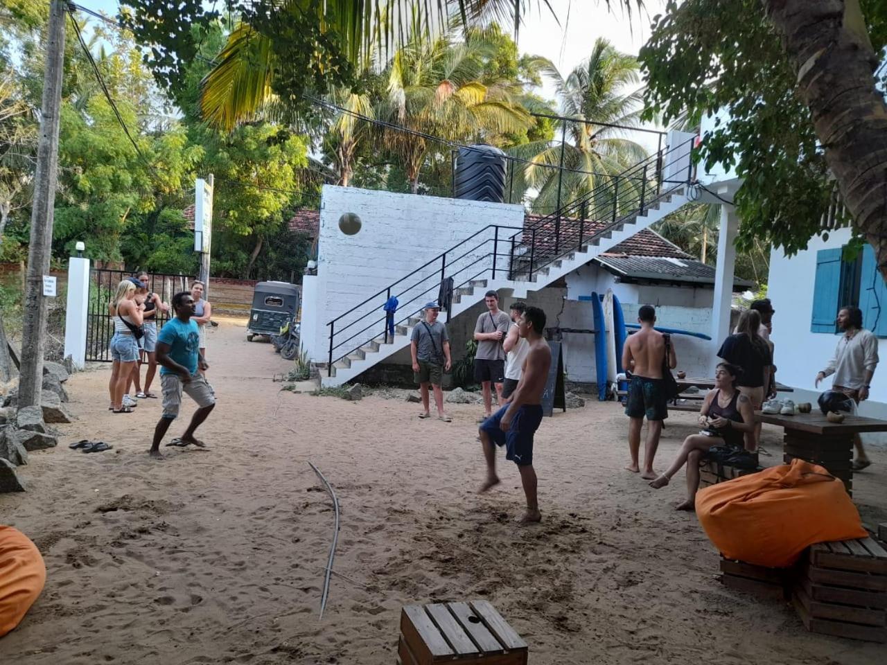Hangover Hostels Аругам Экстерьер фото