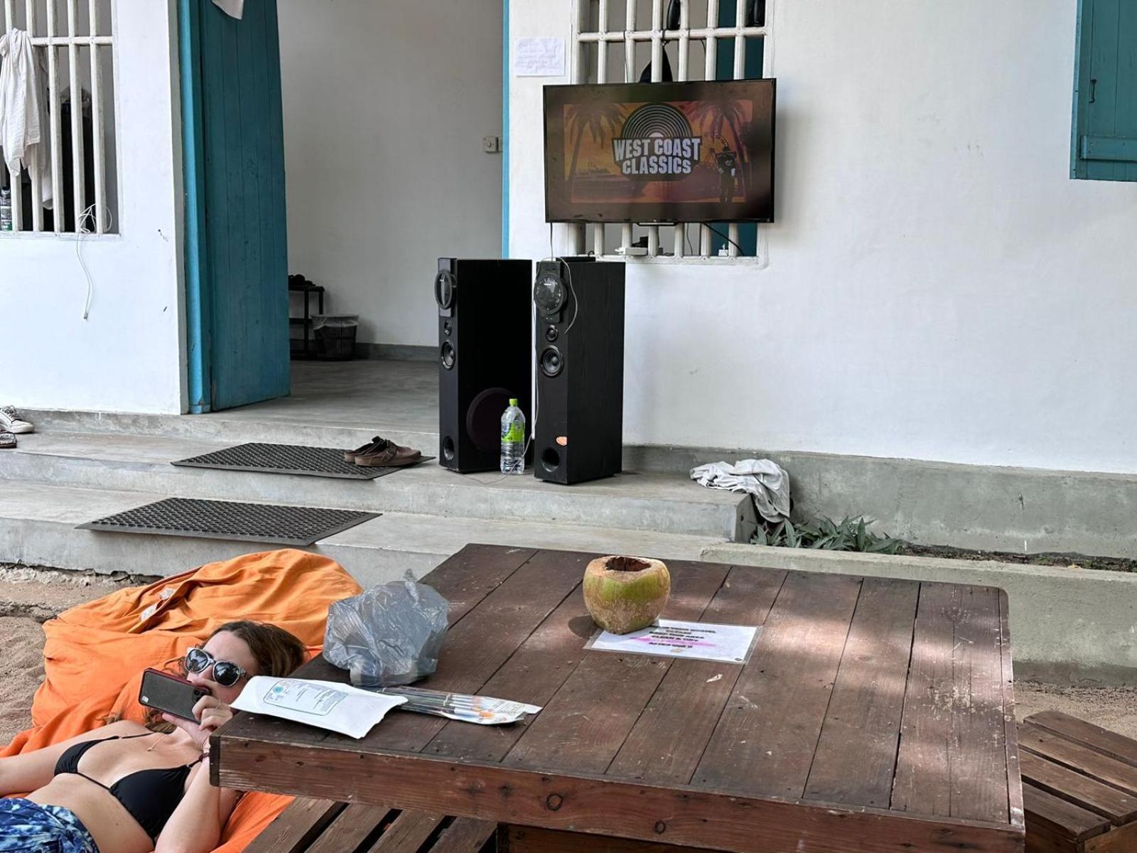 Hangover Hostels Аругам Экстерьер фото
