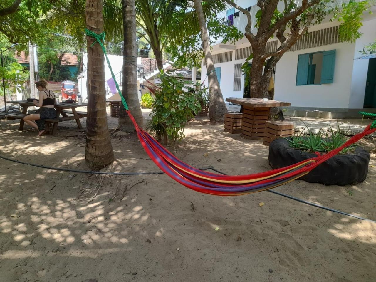 Hangover Hostels Аругам Экстерьер фото